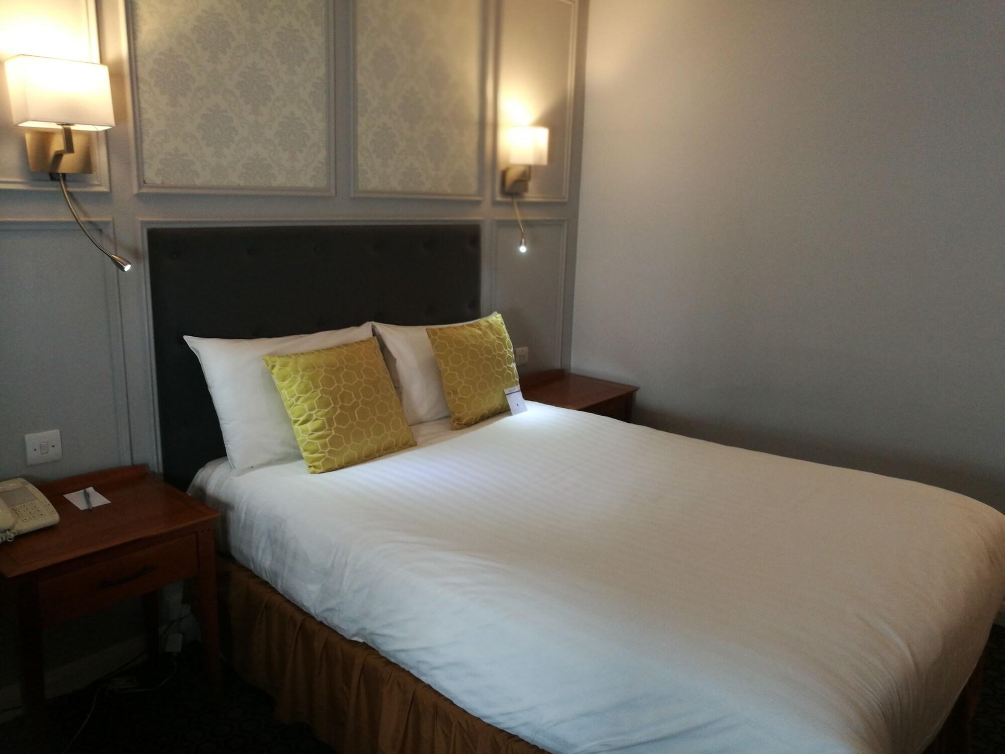 Mercure George Hotel, Рединг Екстериор снимка