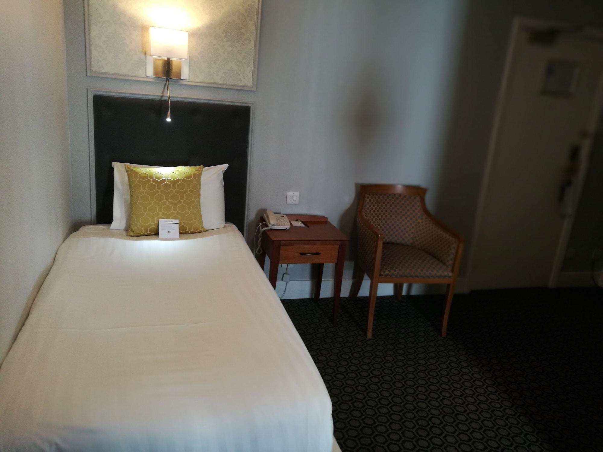 Mercure George Hotel, Рединг Екстериор снимка